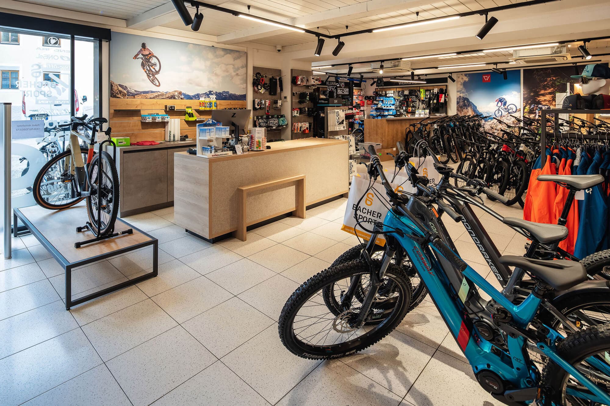 Bacher Sport Pfunds, Fahrrad Sport Bekleidung