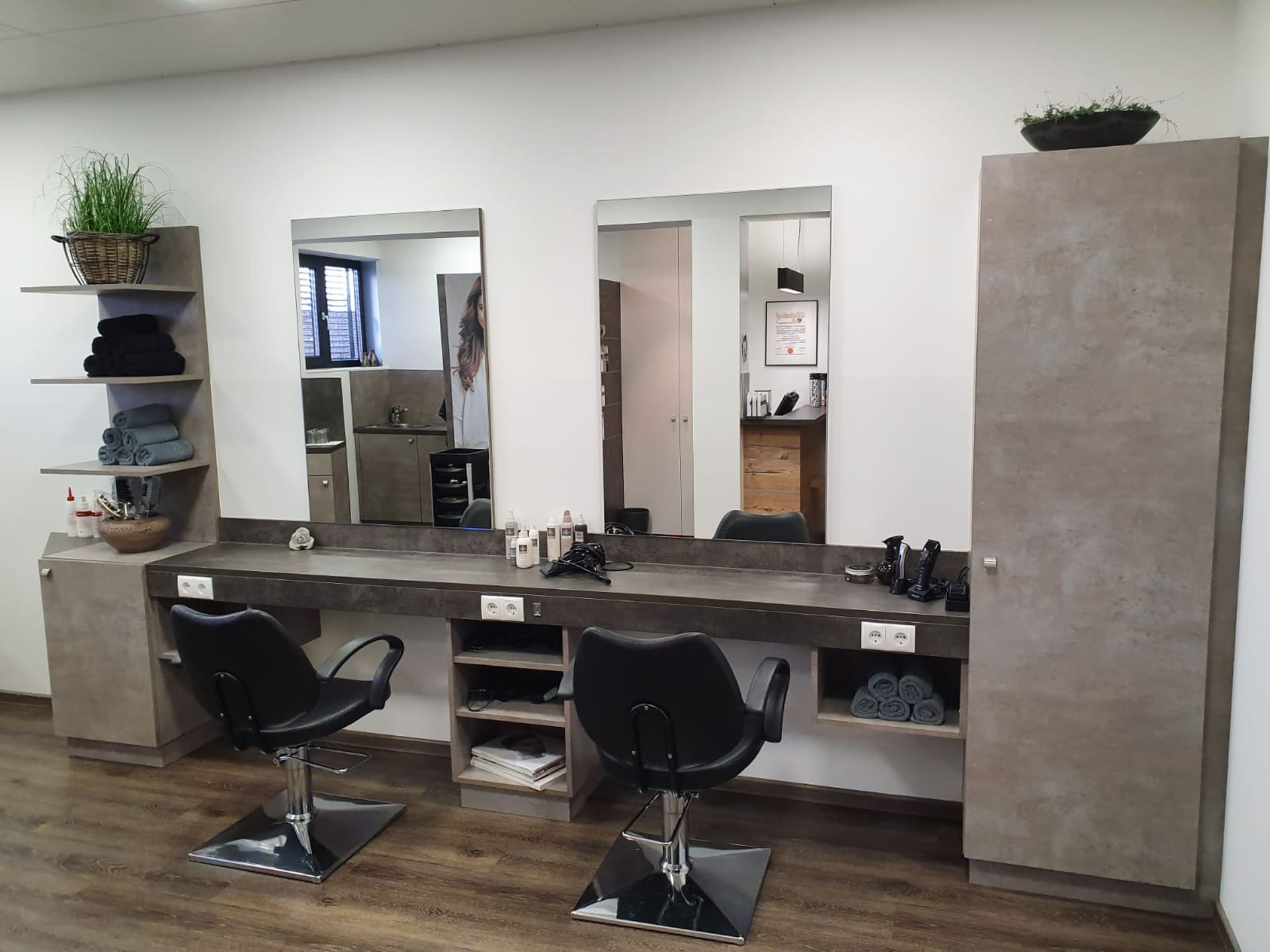 Leva Ladenbau - Haarstudio Susanne