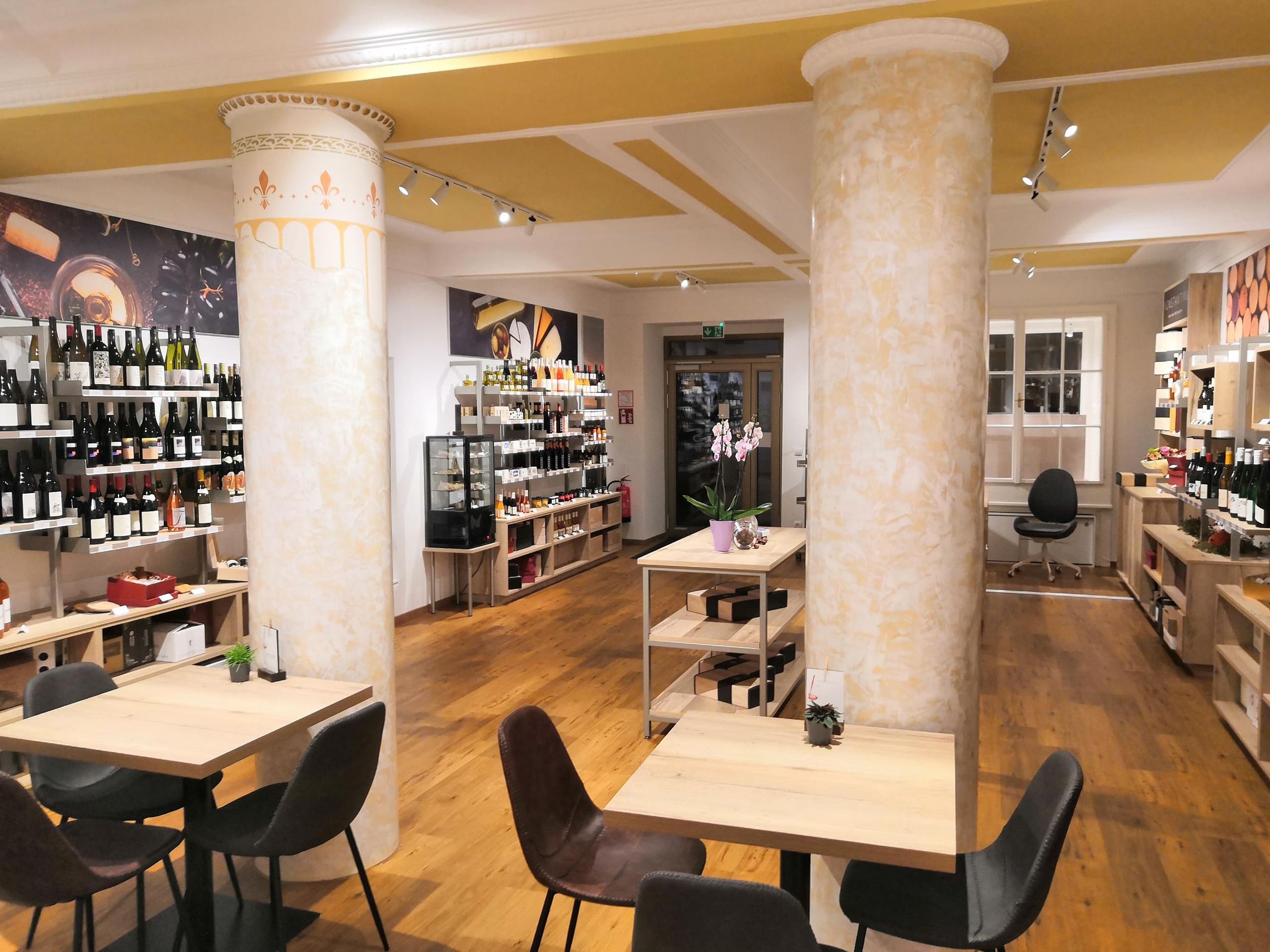 Konstantins's Wein, Käse, Köstlichkeiten – Leva Ladenbau