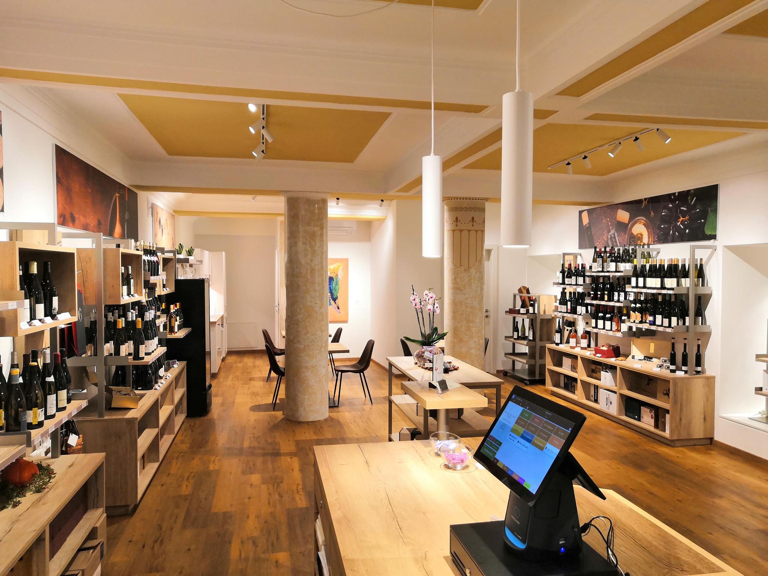 Konstantins's Wein, Käse, Köstlichkeiten – Leva Ladenbau