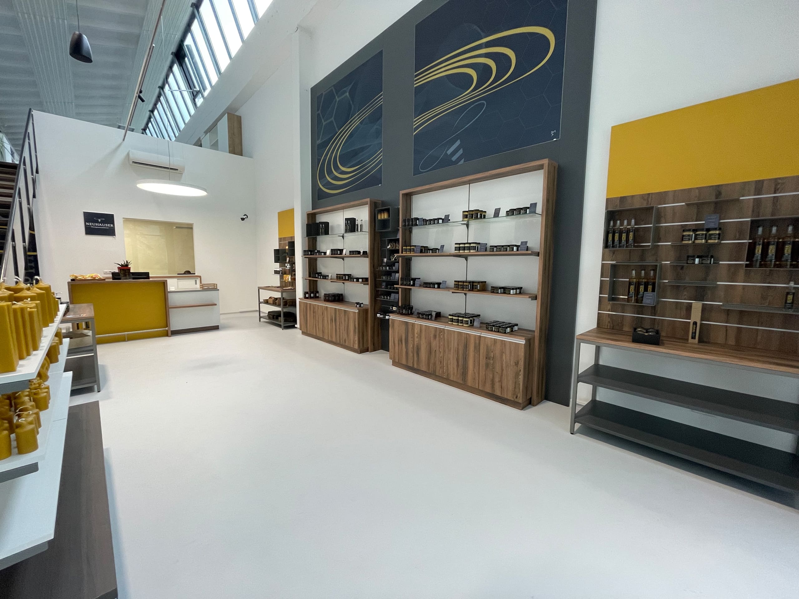 Neuhauser Geschenke – Leva Ladenbau