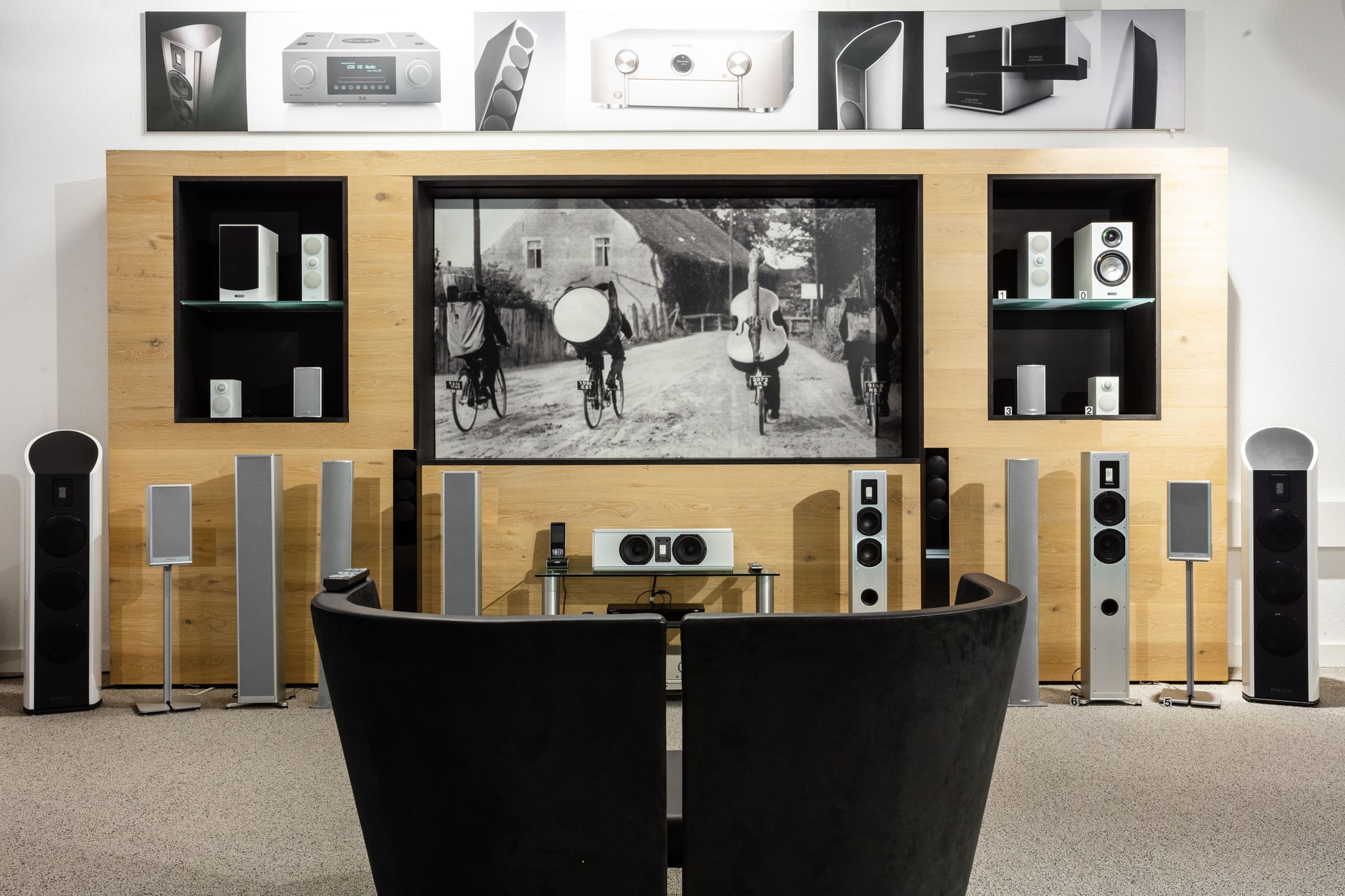 Leva Ladenbau – Firma Tschachtli, Anbieter von Elektronikbauteilen in Wohlen, Schweiz