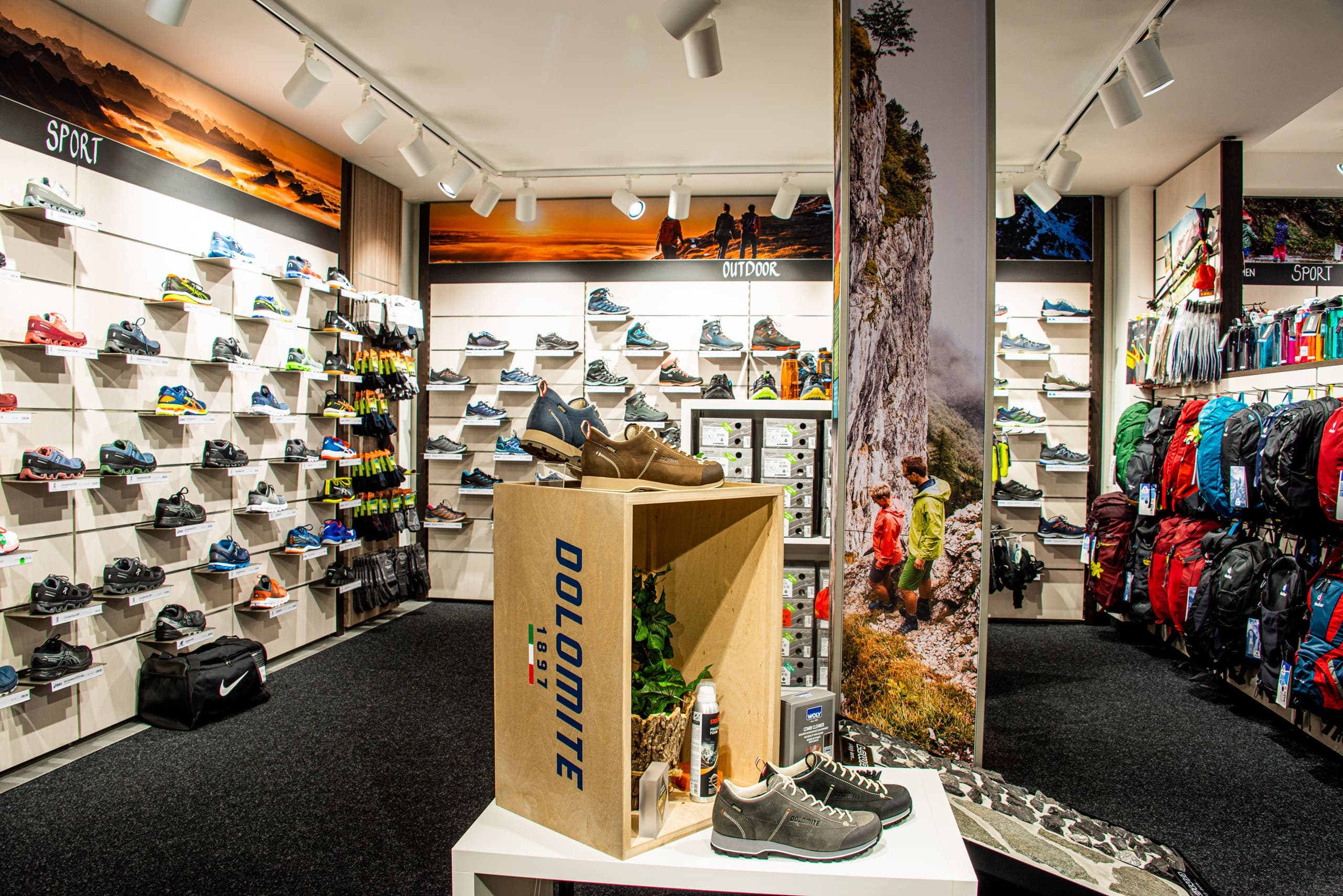 Leva Ladenbau - Zuberbuehler Schuhgeschäft in Kreuzlingen